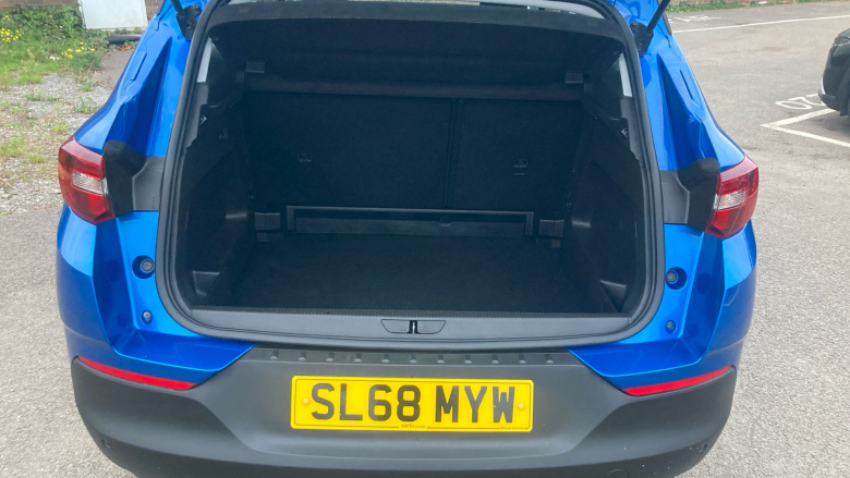 Vauxhall Grandland X 1.2 Turbo SE 5dr Petrol Hatchback